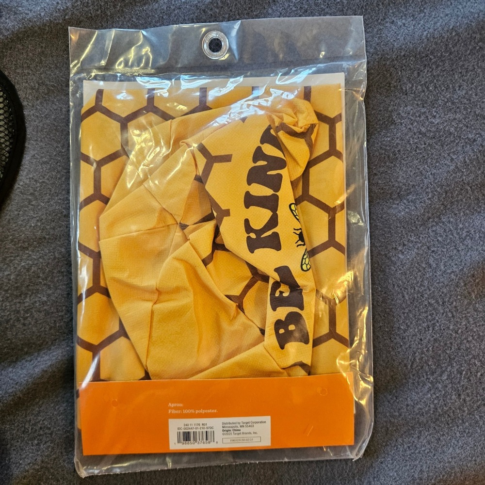 Hyde and Eek Boutique Infant Bumblebee Costume 12-18 Months w/ bee keeper adult - Picture 9 of 10